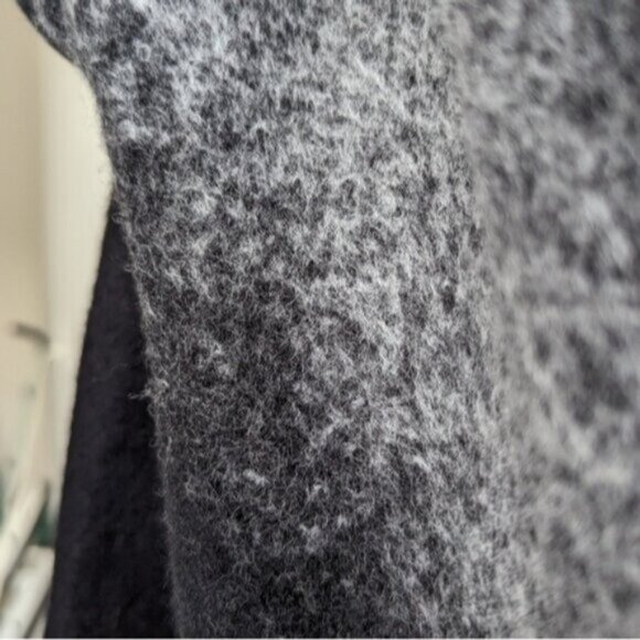 NESS black & gray ombre acrylic wool-like trapeze style coat - Picture 6 of 9